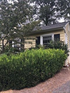 210 Forest Hill Lane