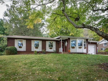 12 Hillview Road