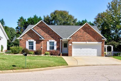 120 Yorkshire Drive