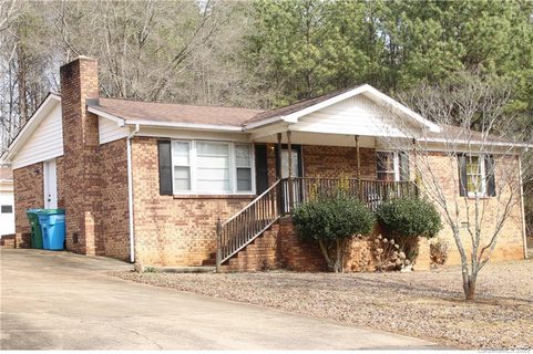 221 Arc Street sold home in Pine Acres, Bessemer City, NC