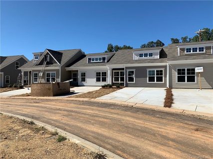 124 Canina Lane 5