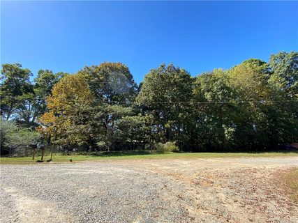 7648 Hickory Creek Drive sold home in Hickory Creek, Denver, NC