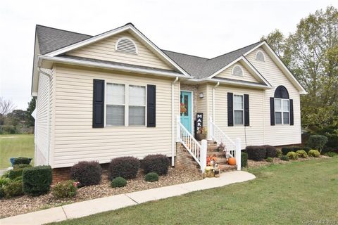 81 Meadowridge Drive sold home in Meadowridge Acres, Taylorsville, NC