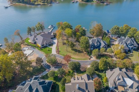 126 Kelly Cove Court sold home in Donaldson Landing, Mooresville, NC