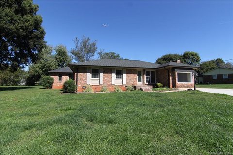 9016 Longview Drive