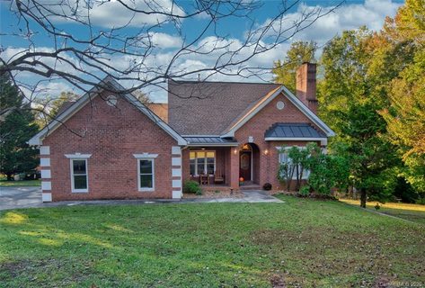 106 Finch Loop sold home in Spring Branch, Fort Mill, SC