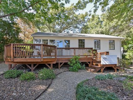 2133 Thurmond Place sold home in Chatham Estates, Charlotte, NC