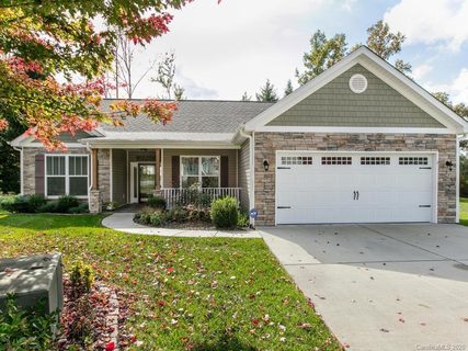 133 Eagle Creek Trail sold home in Eagle Pointe, Flat Rock, NC