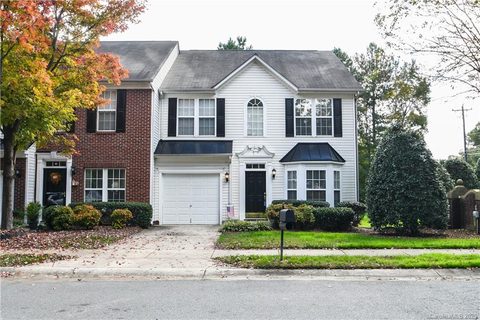 5004 Parkview Way sold townhome in Parkside Townhomes, Matthews, NC