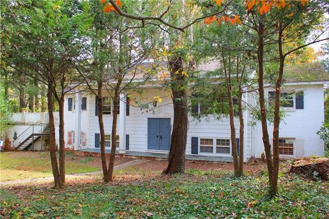 1195 Woodmont Drive sold home in Towne Forest, Hendersonville, NC