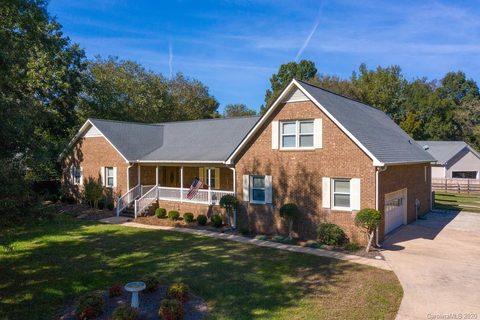 8386 Willow Oak Lane