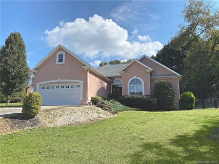 5686 Gold Creek Bay Drive sold home in Gold Creek Estates, Hickory, NC