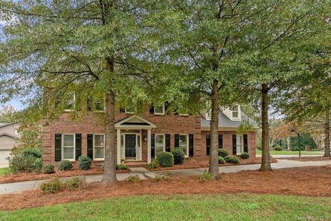 1147 Laurel Park Lane