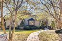 621 W End Avenue sold home in Statesville, SC