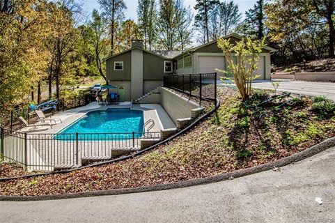 659 Knollcrest Drive sold home in Luvine Hills, Concord, NC