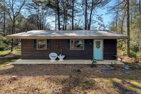 46 Blackgum Lane sold home in Bear Wallow Springs, Sapphire, NC