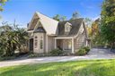 118 Shelter Cove Lane sold home in Mooresville, SC
