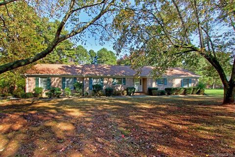 365 Roger Drive sold home in Homestead Hills, Salisbury, NC