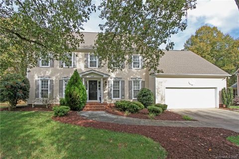 2436 Lynbridge Drive