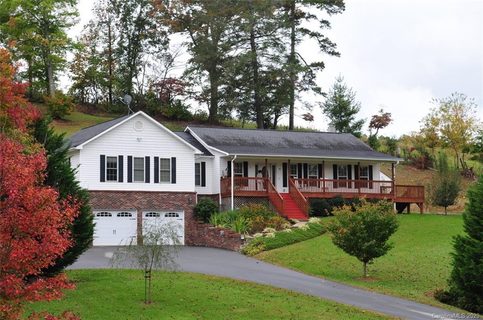 47 Golden Lane sold home in Alexander Place, Leicester, NC