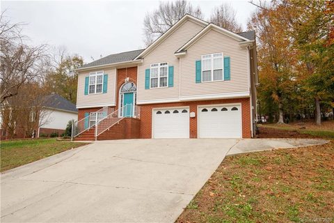 318 Beacon Hills Drive sold home in Beacon Hills, Gastonia, NC