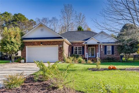 274 River Birch Circle sold home in The Woodlands, Mooresville, NC