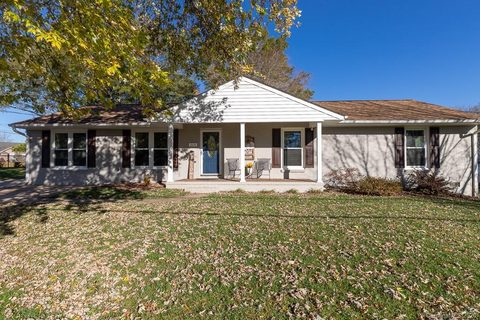 1010 Sherwood Lane
