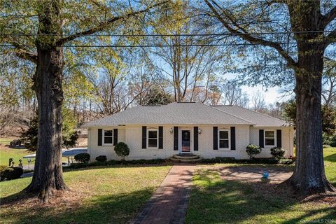 4260 1st Street sold home in Holly Hills, Hickory, NC