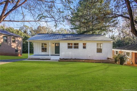 201 Wyanoke Avenue sold home in Walnut Hills, Charlotte, NC