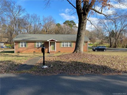 Previously sold for $239,000