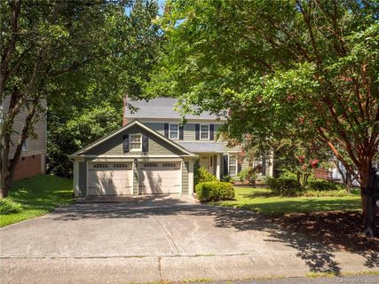 2032 Trowbridge Court