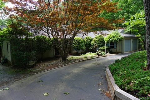 1032 Mountain Laurel Drive