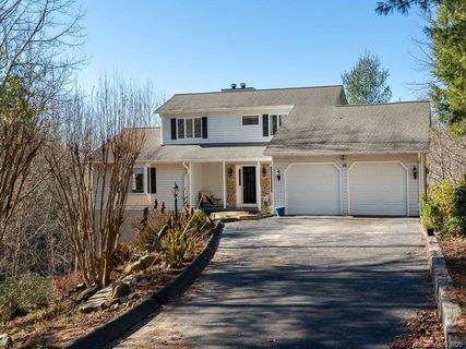 26 W Rosewood Trail