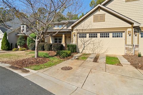 104 Coral Lane