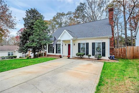 14215 Quartz Lane sold home in Woodside Village, Pineville, NC