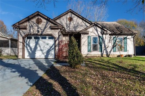 1461 Fieldcrest Circle