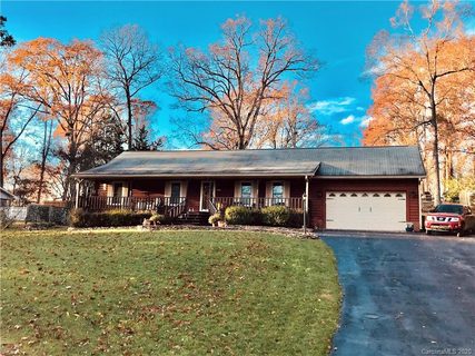 528 Meadowrock Drive