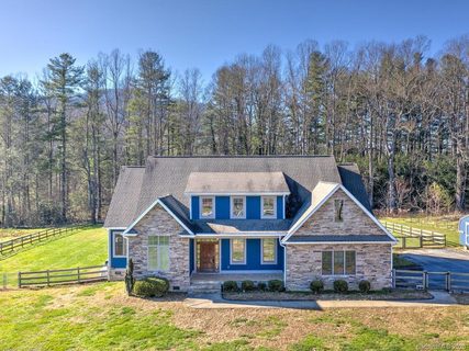 70 Walnut Valley Lane sold home in Red Maple Farms, Hendersonville, NC