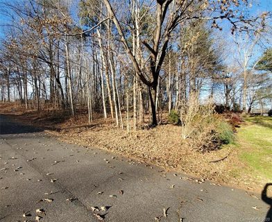 106 Dogwood Court sold home in Brentwood, Morganton, NC