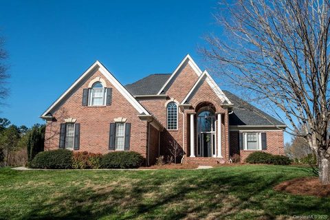 68 28th Avenue sold home in Moss Creek, Hickory, NC