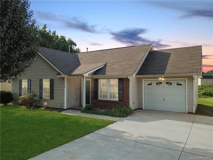 1722 Clooney Lane