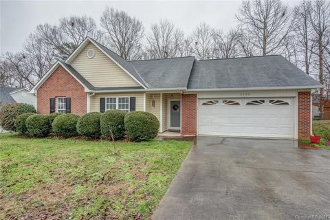 2390 Eagle Glen Court