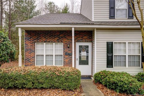 12172 Bottlebrush Place
