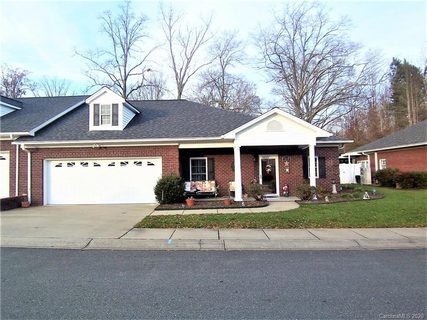 227 Crystal Springs Lane sold townhome in Crystal Springs Estates, Shelby, NC