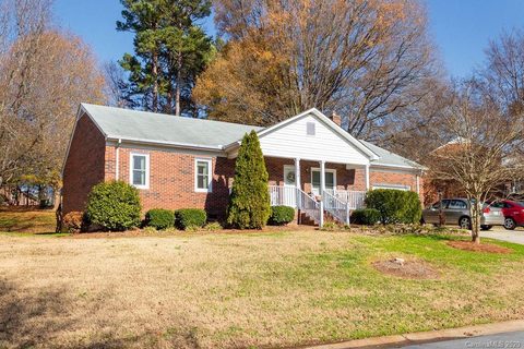 1013 Autumn Lane