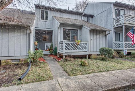 100 Willow Run Drive 6