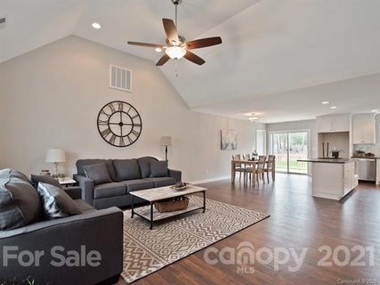 Previously sold for $305,000