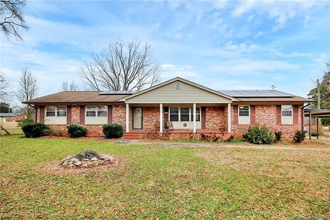 1493 Hathaway Drive