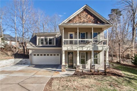 3810 Creek Ridge Drive