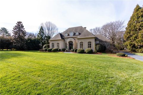 5916 Bentway Drive sold home in Carmel Estates West, Charlotte, NC